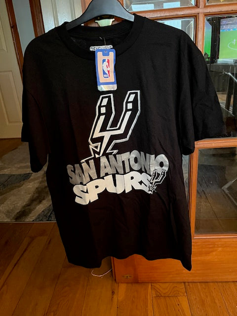 San Antonio Spurs NBA UK Hometown T-Shirt - UKASSNI
