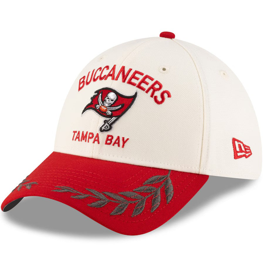 Tampa Bay Buccaneers NFL New Era 2025 NFL Draft 39THIRTY Flex Hat - Cream/Red - UKASSNI