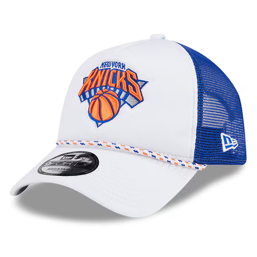 New York Knicks New Era Court Sport Foam A-Frame 9FORTY Adjustable Trucker Hat - White/Blue - UKASSNI