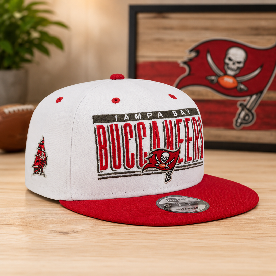Tampa Bay Buccaneers Retro Title 9FIFTY Snapback Hat - NFL New Era – White/Red (UK Ready)