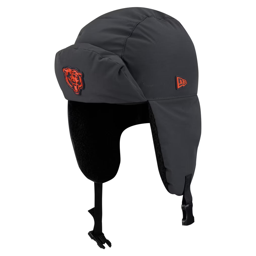 Chicago Bears Hat – NFL New Era 2026 Sideline Cold Weather Trapper – Charcoal (USA Sourced)