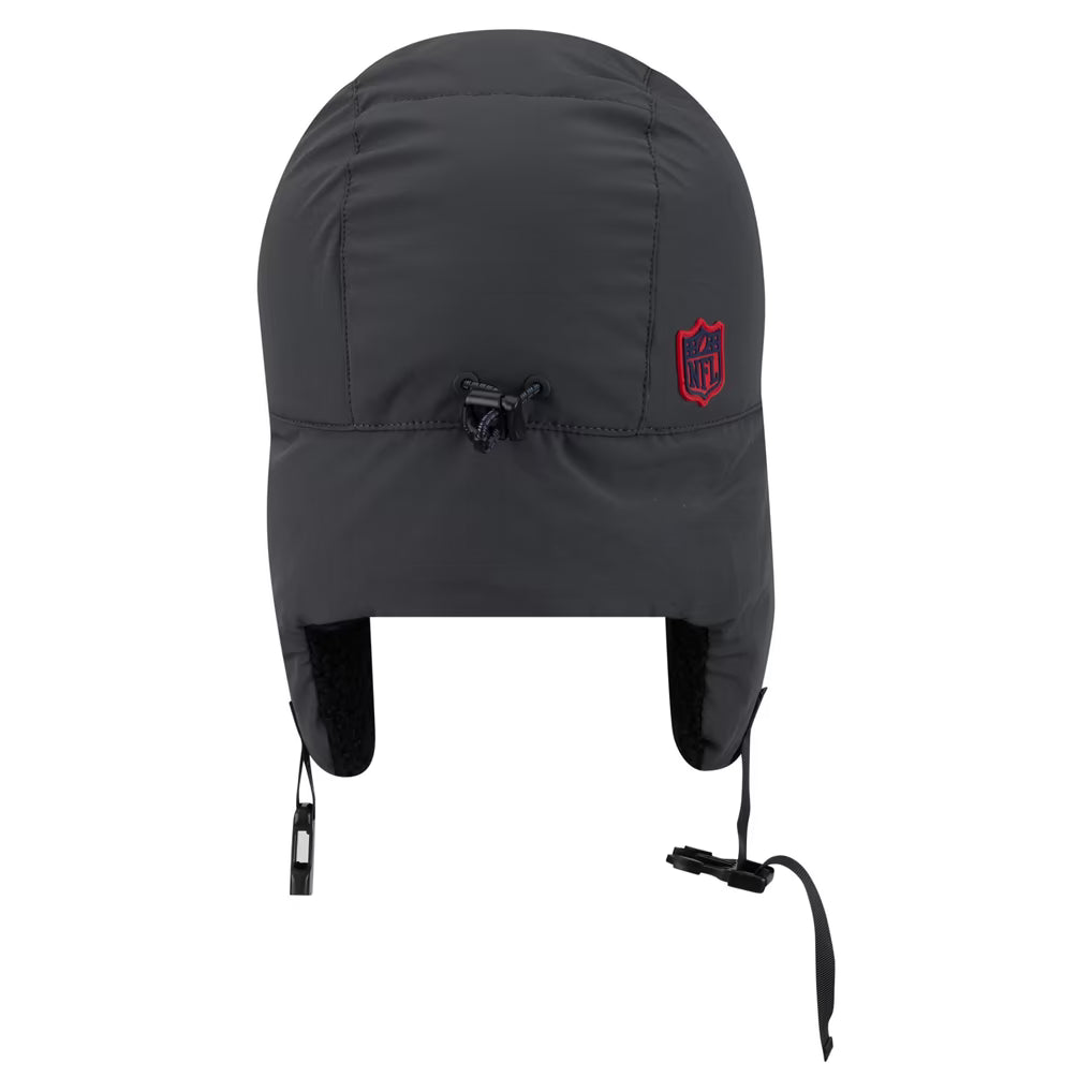 New England Patriots Hat – NFL New Era 2026 Sideline Cold Weather Trapper – Charcoal (USA Sourced)